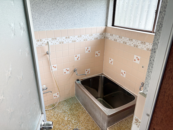 1980s wood house, 3-min walk to station, Wakayama