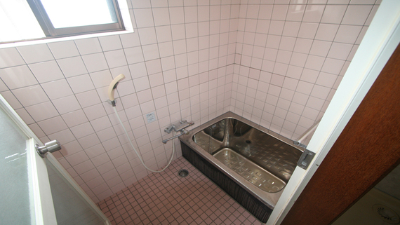 1990s wood house, 8-min walk to station, Wakayama