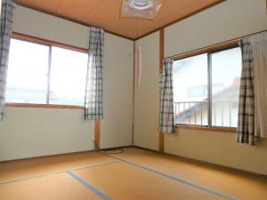 1970s wood house, 17-min walk to station, Shimane