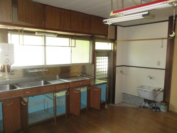 1970s wood house in Kasaoka
