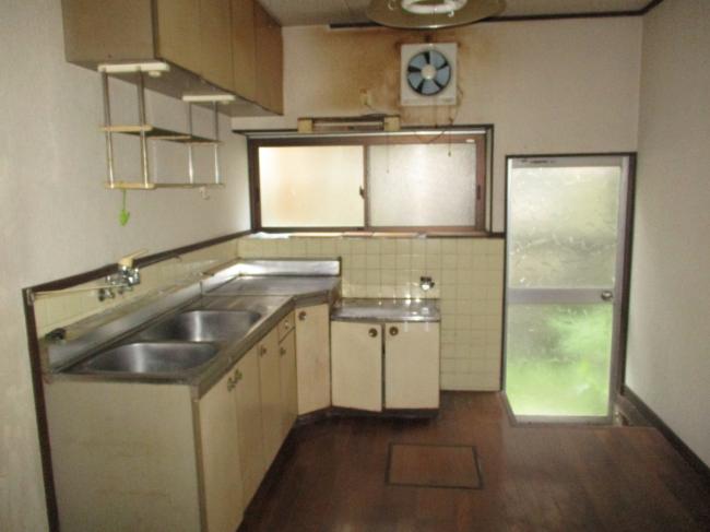 1970s steel-frame house, 17-min walk to station, Okayama