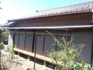1950s wood house, 16-min walk to station, Oita