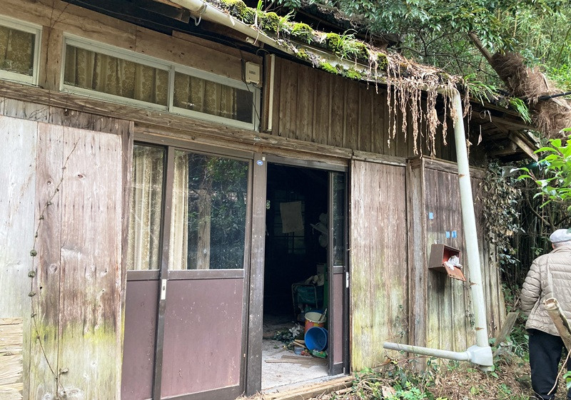 Wood house with outbuildings in Kokubu, Kirishima