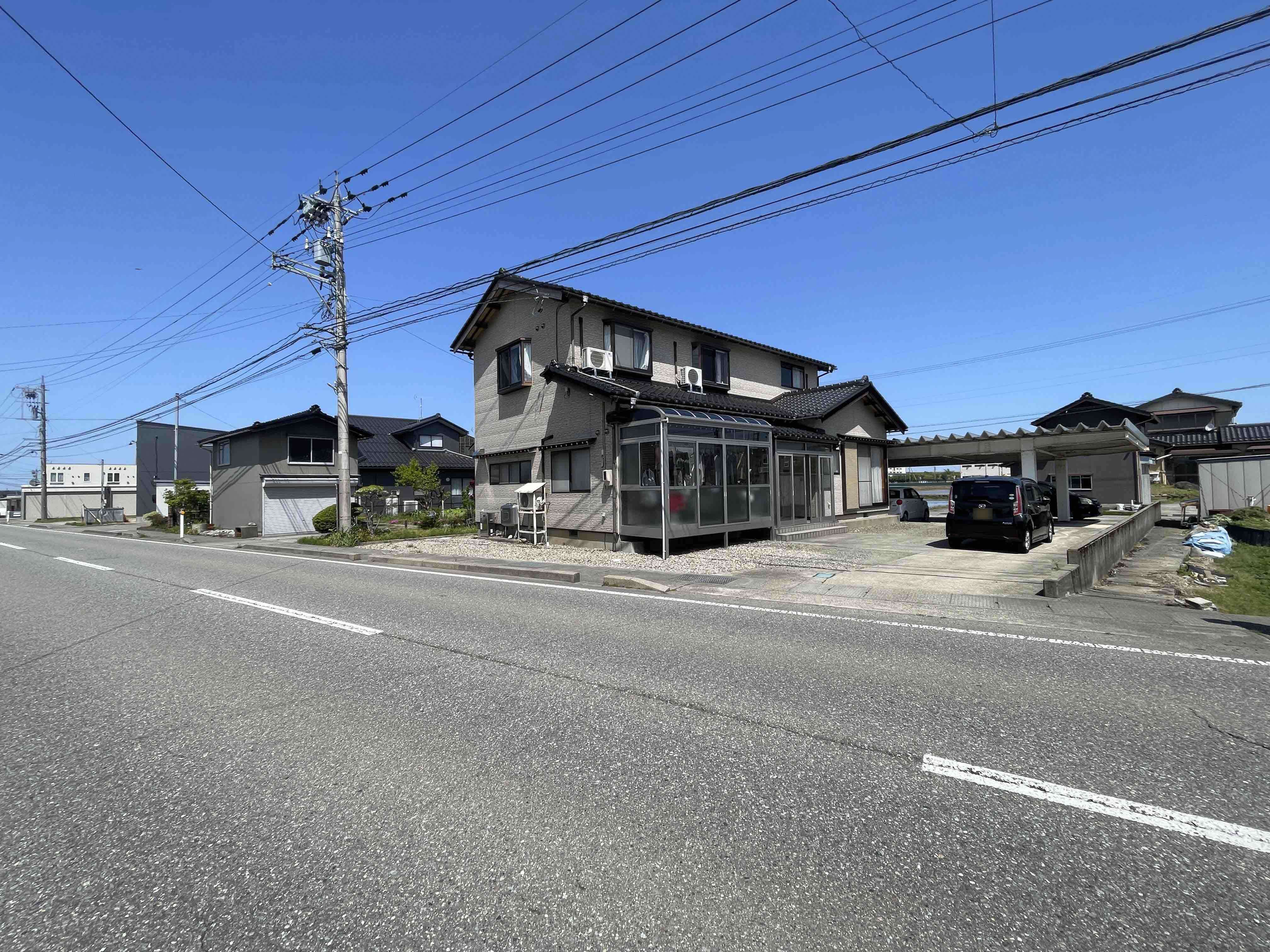 1990s wood house in Ishikawa
