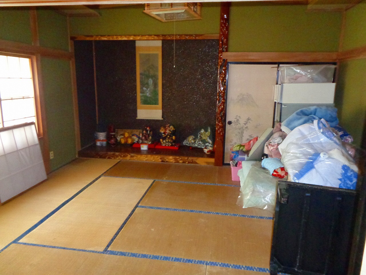 1970s wood house on a large plot in Iwate