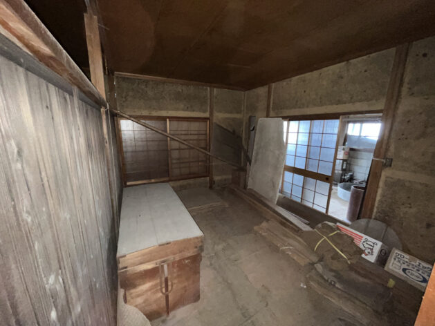 Wood house in Ehime