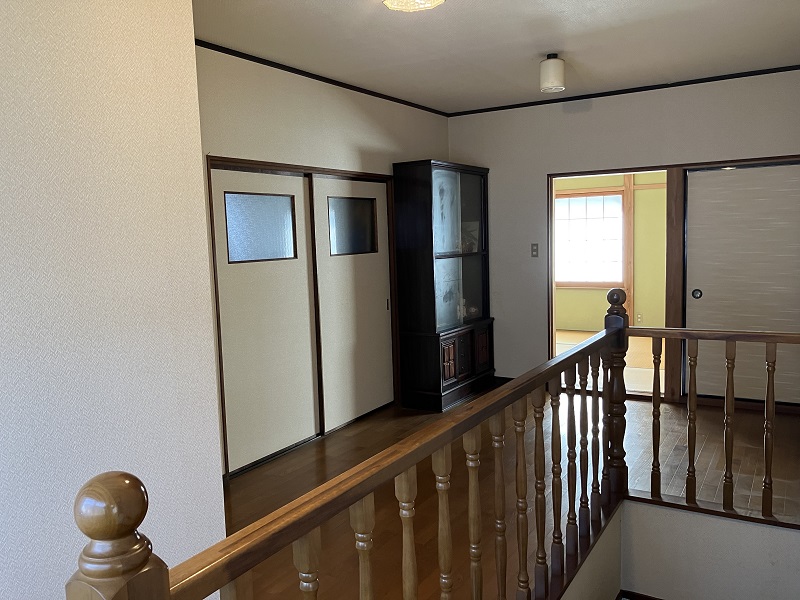 1990s wood house, 18-min walk to station, Tottori
