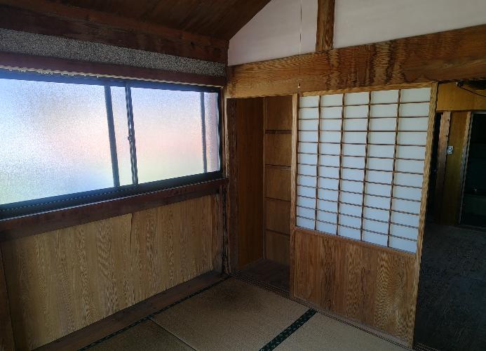 1950s wood house near the coast in Satsumasendai, Kagoshima
