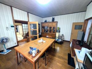 1960s wood house, 1-min walk to station, Shimane