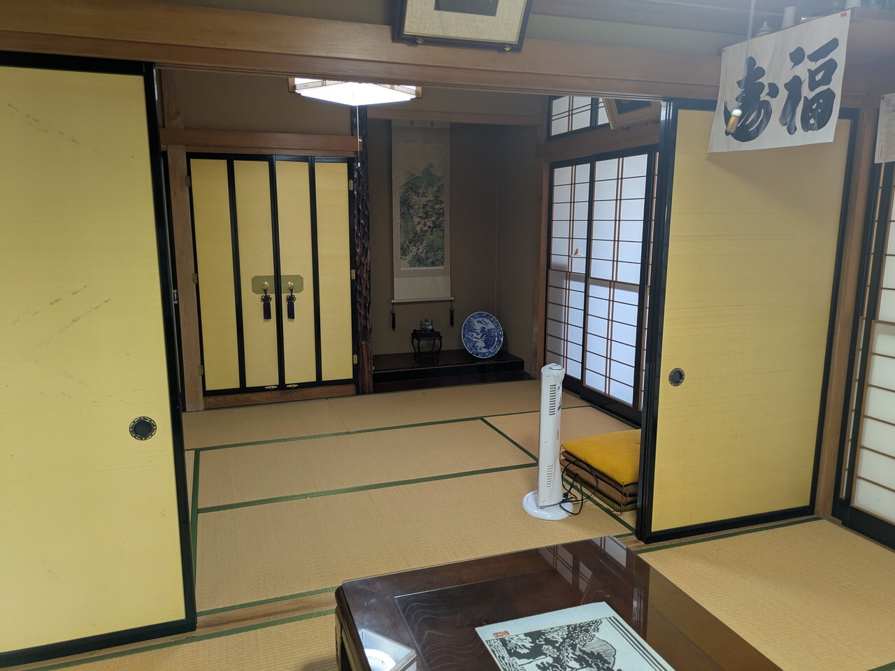 1990s wood house, 9-min walk to station, Ishikawa