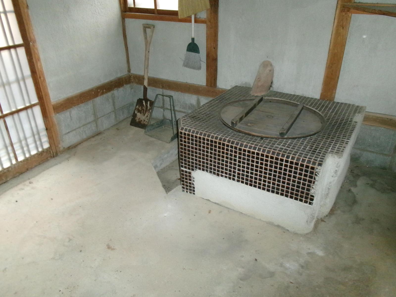1990s wood house on a large plot in Hyogo