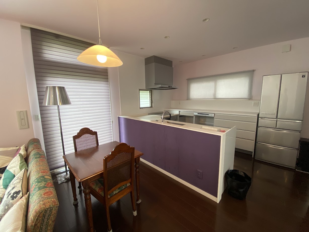 2000s concrete house, 8-min walk to station, Toyama