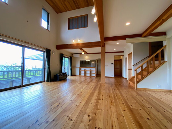 2000s house on a large plot in Yamanashi