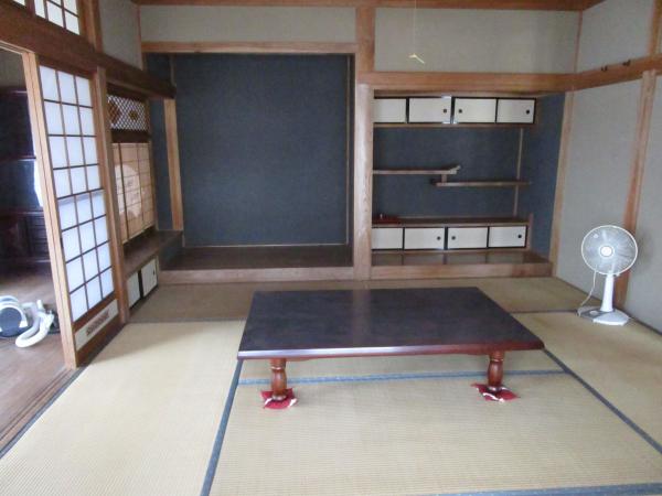 1970s wood house in Oita