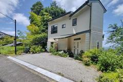 1990s wood house in Shizuoka