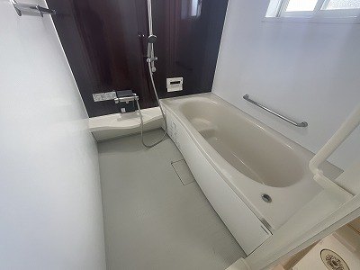 7LDK with Renovated Plumbing! Second Floor Building Also Available for Rental!