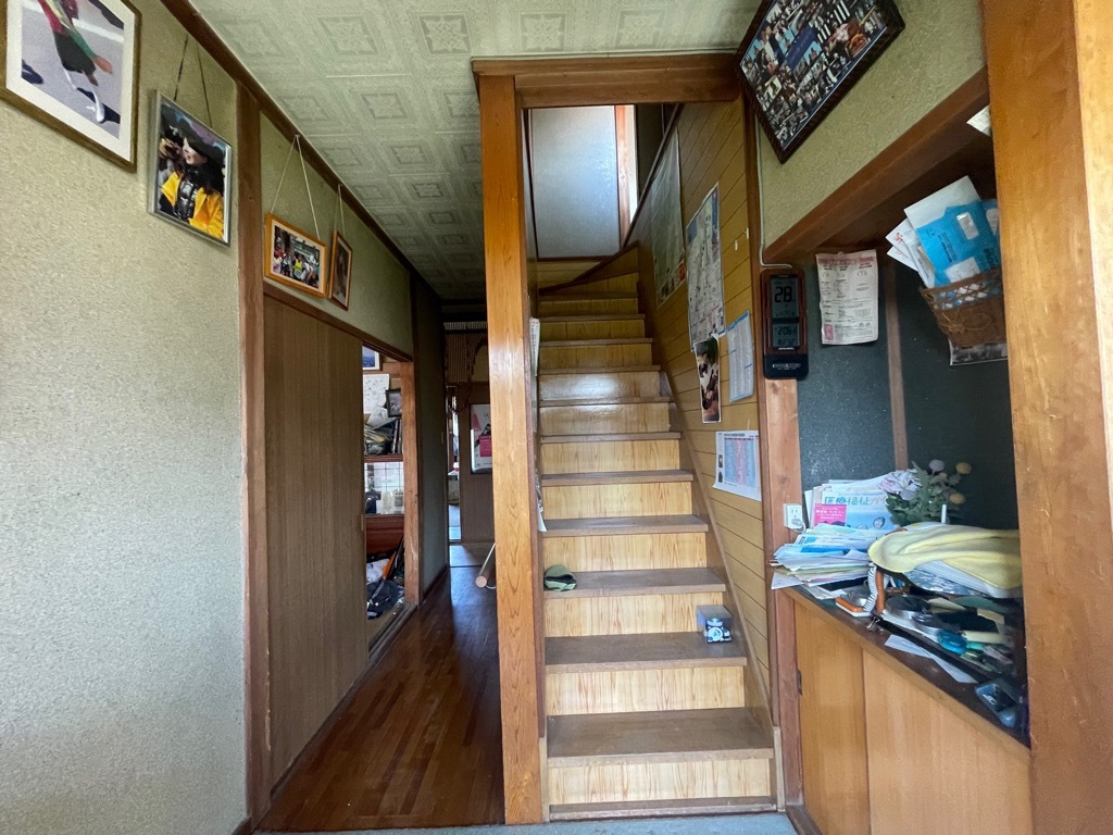 1970s wood house on a large plot in Nagano