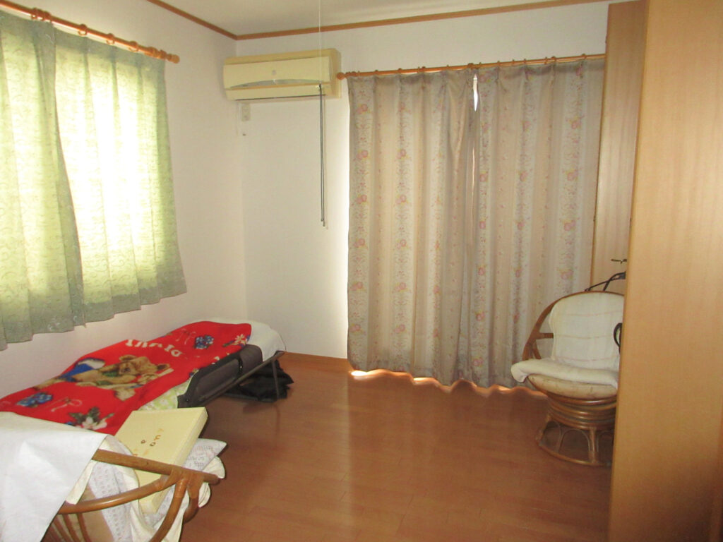 2000s wood house in Ibaraki