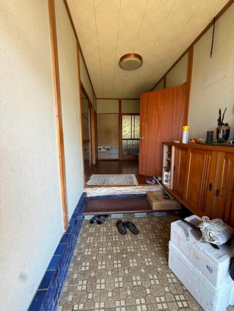 1980s wood house in Ehime