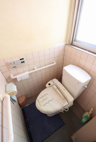 1970s wood house, 17-min walk to station, Shimane