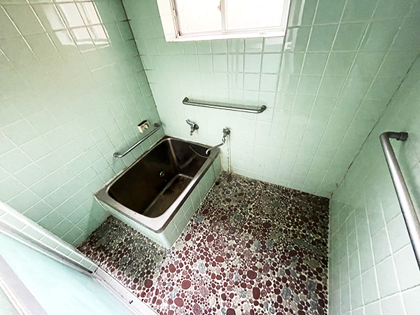 1960s wood house, 1-min walk to station, Wakayama