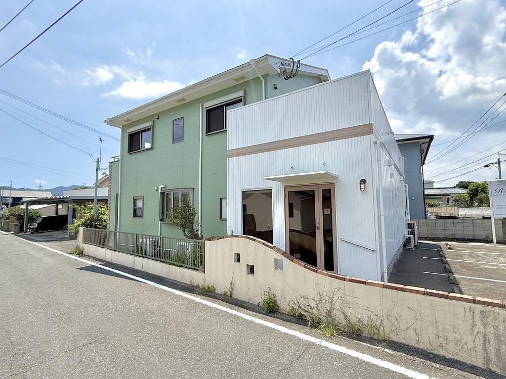 2000s wood house near the coast in Ibusuki, Kagoshima