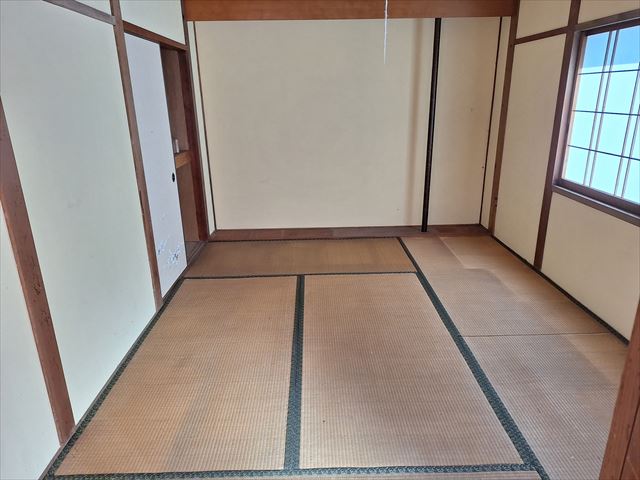 1950s wood house, 14-min walk to station, Yamaguchi