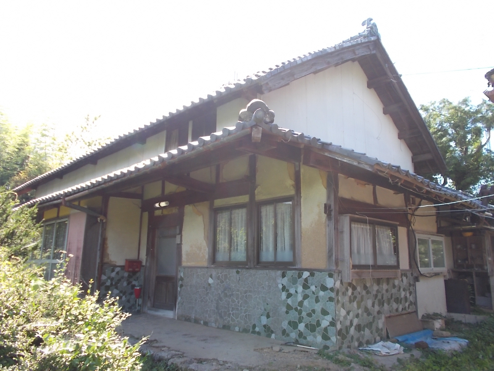 Wood house on a large plot in Fukuchiyama, Kyoto
