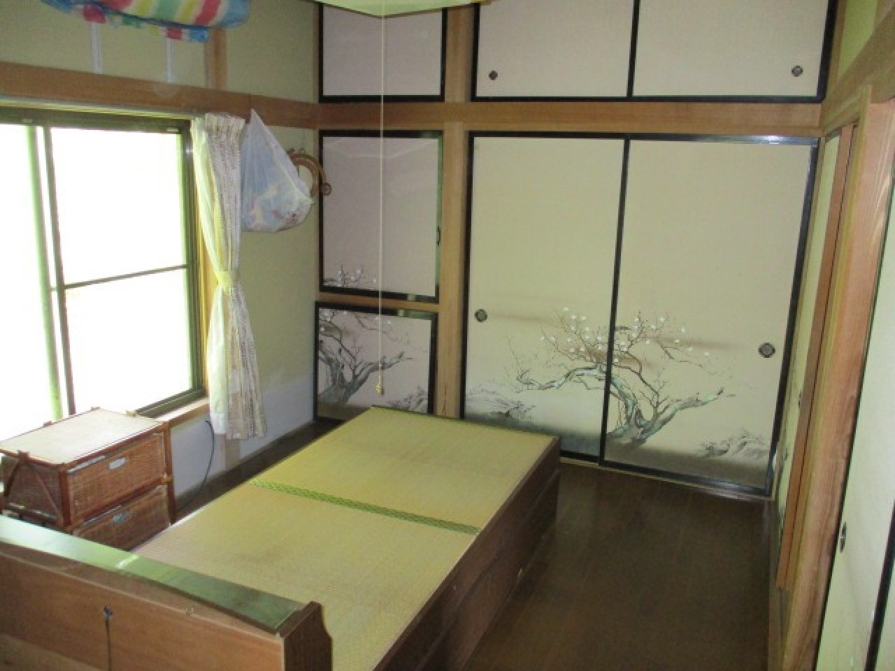 1980s wood house on a large plot in Tochigi