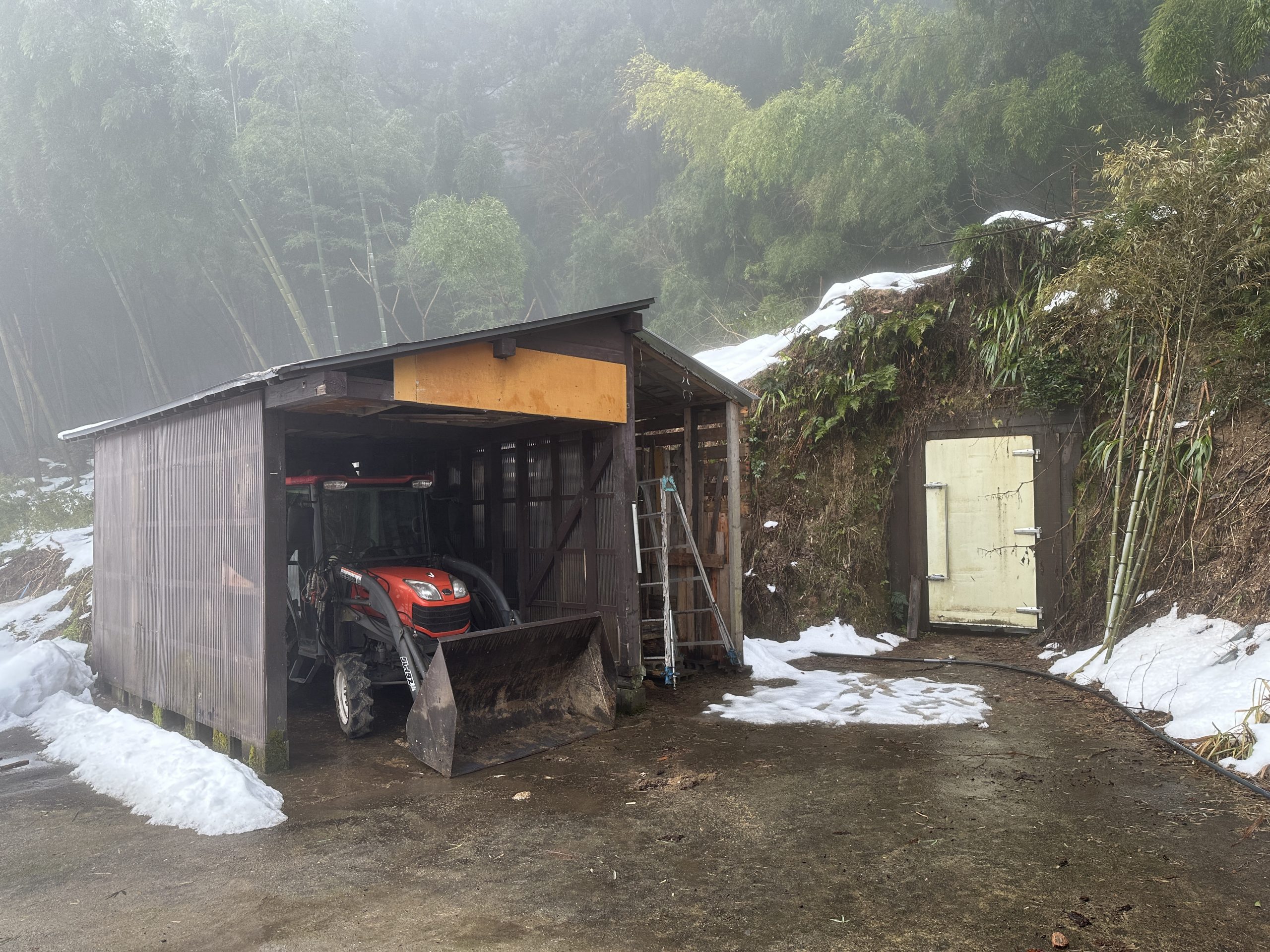 1970s wood house, 5-min walk to station, Fukui