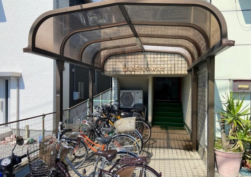Concrete house, 18-min walk to station, Shizuoka