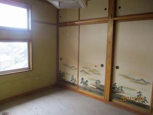 1960s wood house on a large plot in Niigata