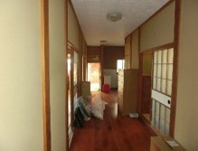 1930s wood house with storehouses in Niigata
