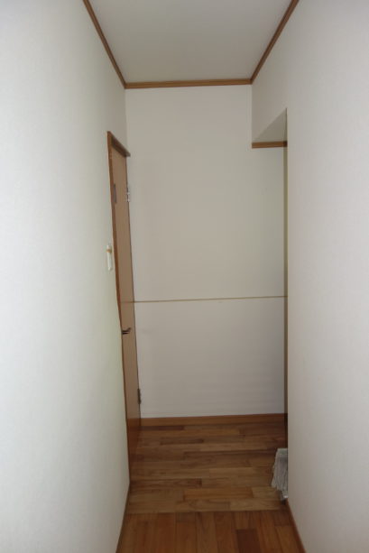 1970s wood house on a large plot in Nagasaki