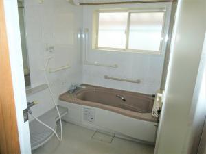 1970s wood house, 8-min walk to station, Shimane