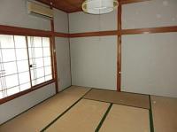 1970s wood house on a large plot in Niigata