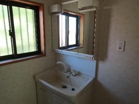1980s wood house in Oita