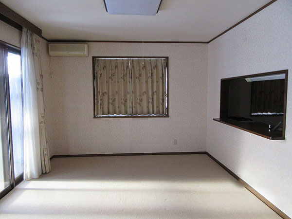 1990s wood house on a large plot in Iwate