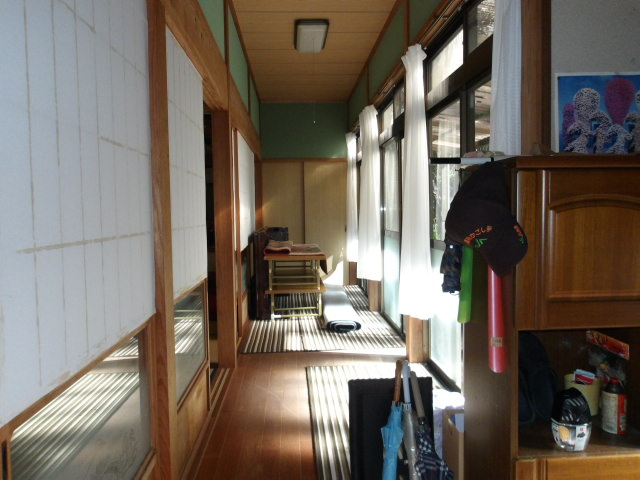 1990s wood house on a large plot in Iriki, Satsumasendai