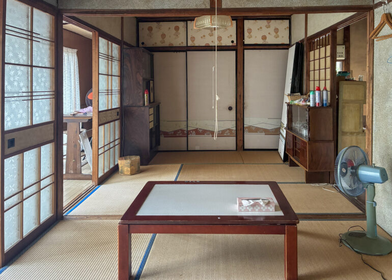 1960s wood house in Matsusaka Kahada