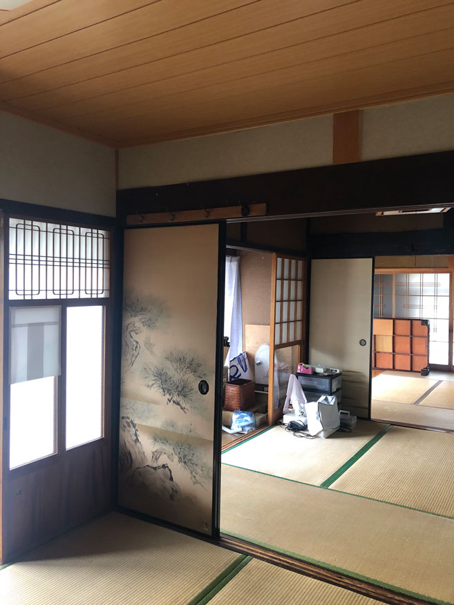 Wood house with outbuildings in Yagi, Nantan