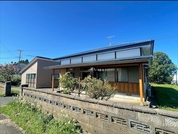 1980s wood house in Akita