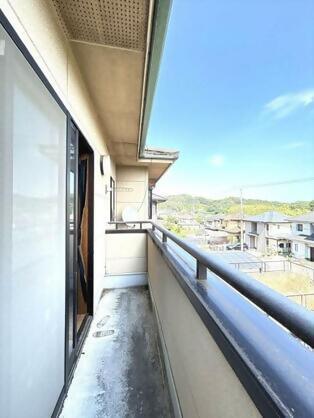 1990s wood house, 7-min walk to station, Kagawa