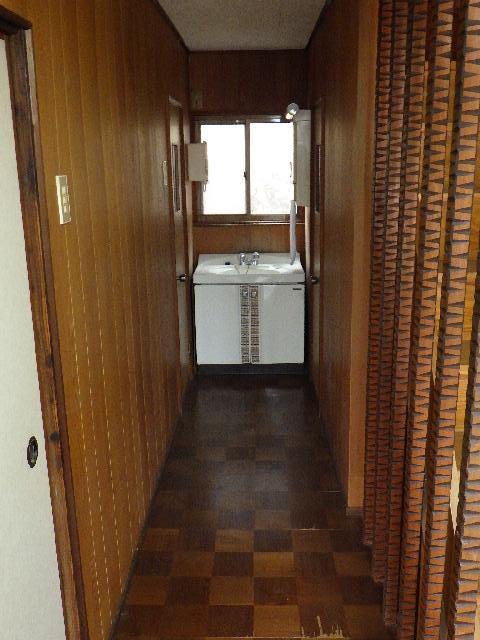 Wood house, 20-min walk to station, Nagasaki