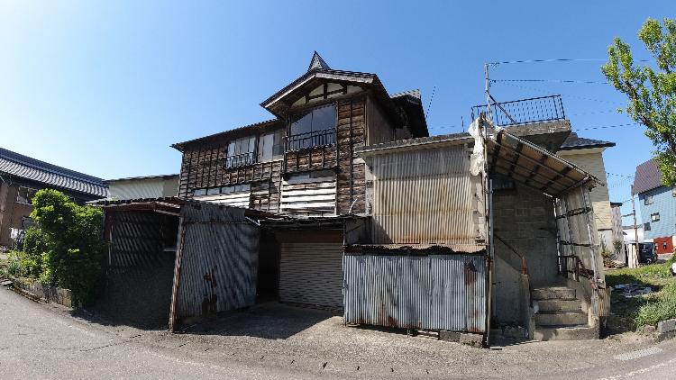 1960s wood house in Tokamachi, Niigata