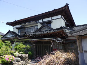 1980s wood house, 11-min walk to station, Yamagata