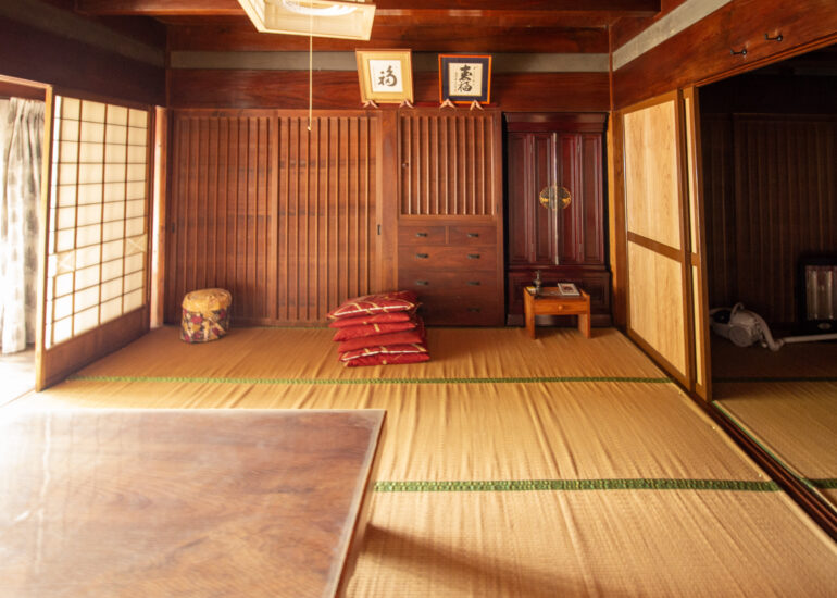 Wood house in Matsusaka Kahada