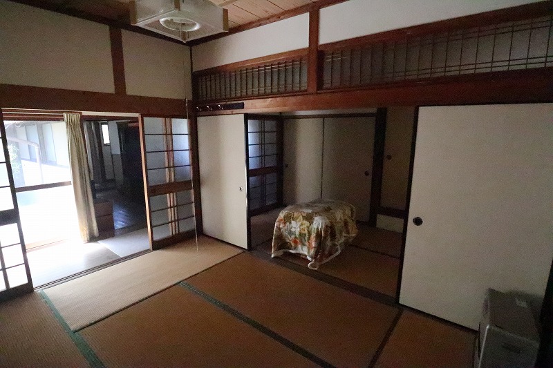 1920s wood house on a large plot in Saga