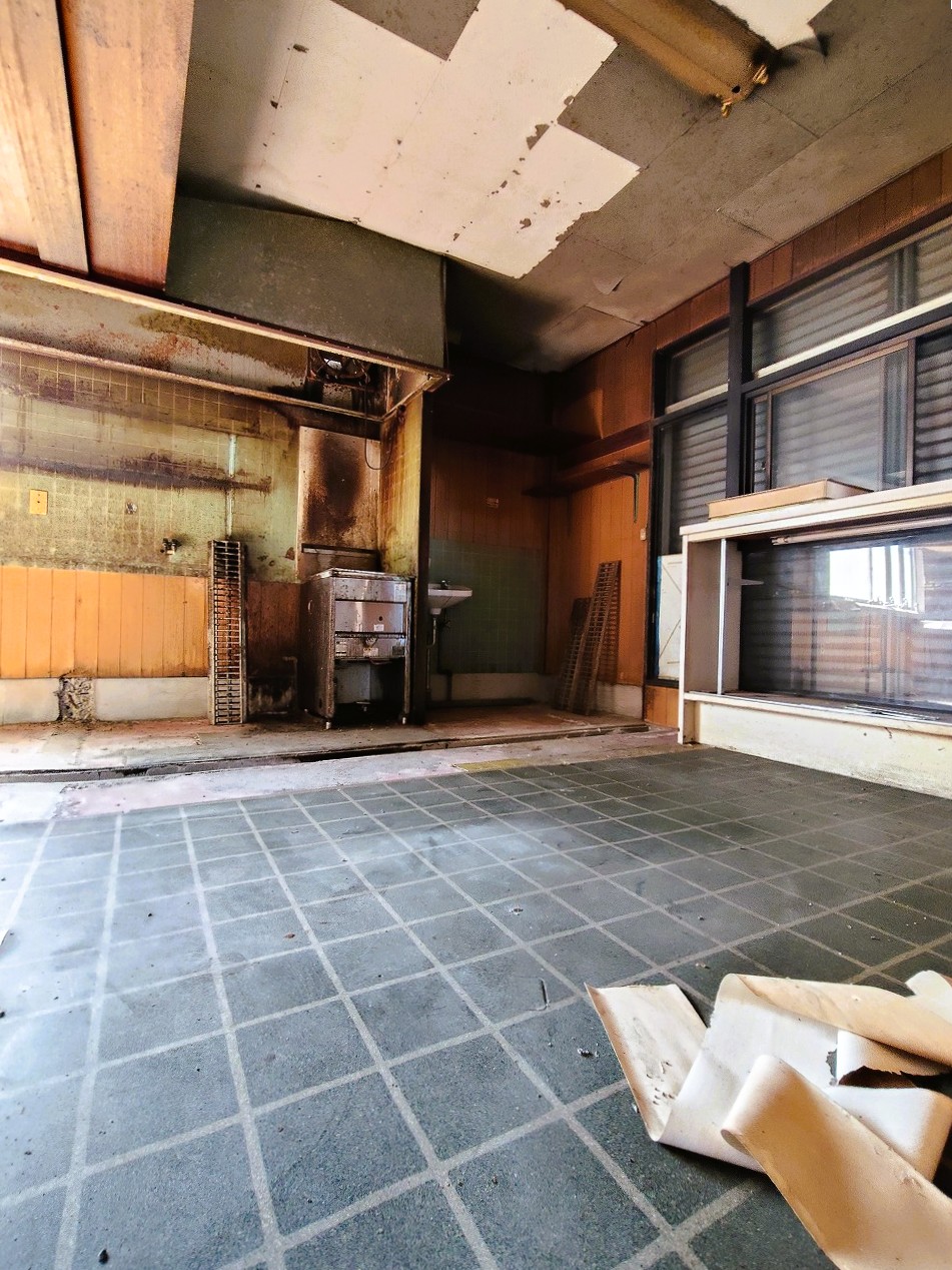 1970s steel-frame house in Ehime