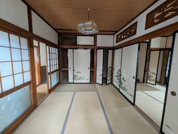 1960s wood house, 16-min walk to station, Iwate
